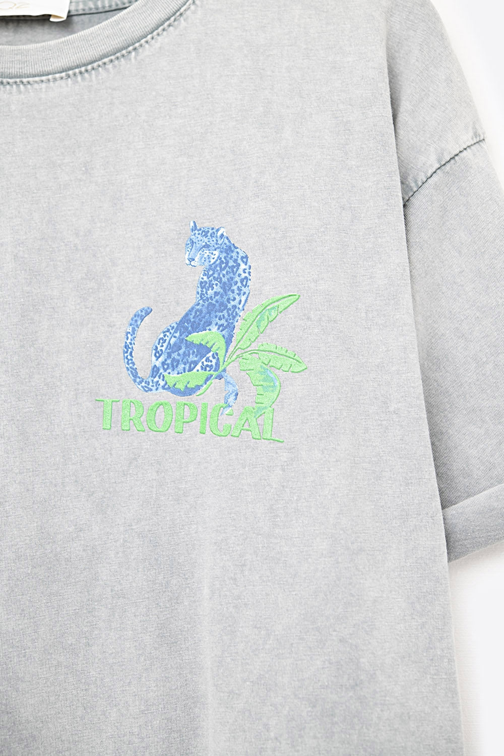 Grey T-Shirt Made in Italy With Tropical Graphic Print